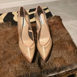Steve Madden Nude Pumps